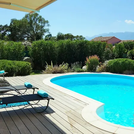 Paese Villa